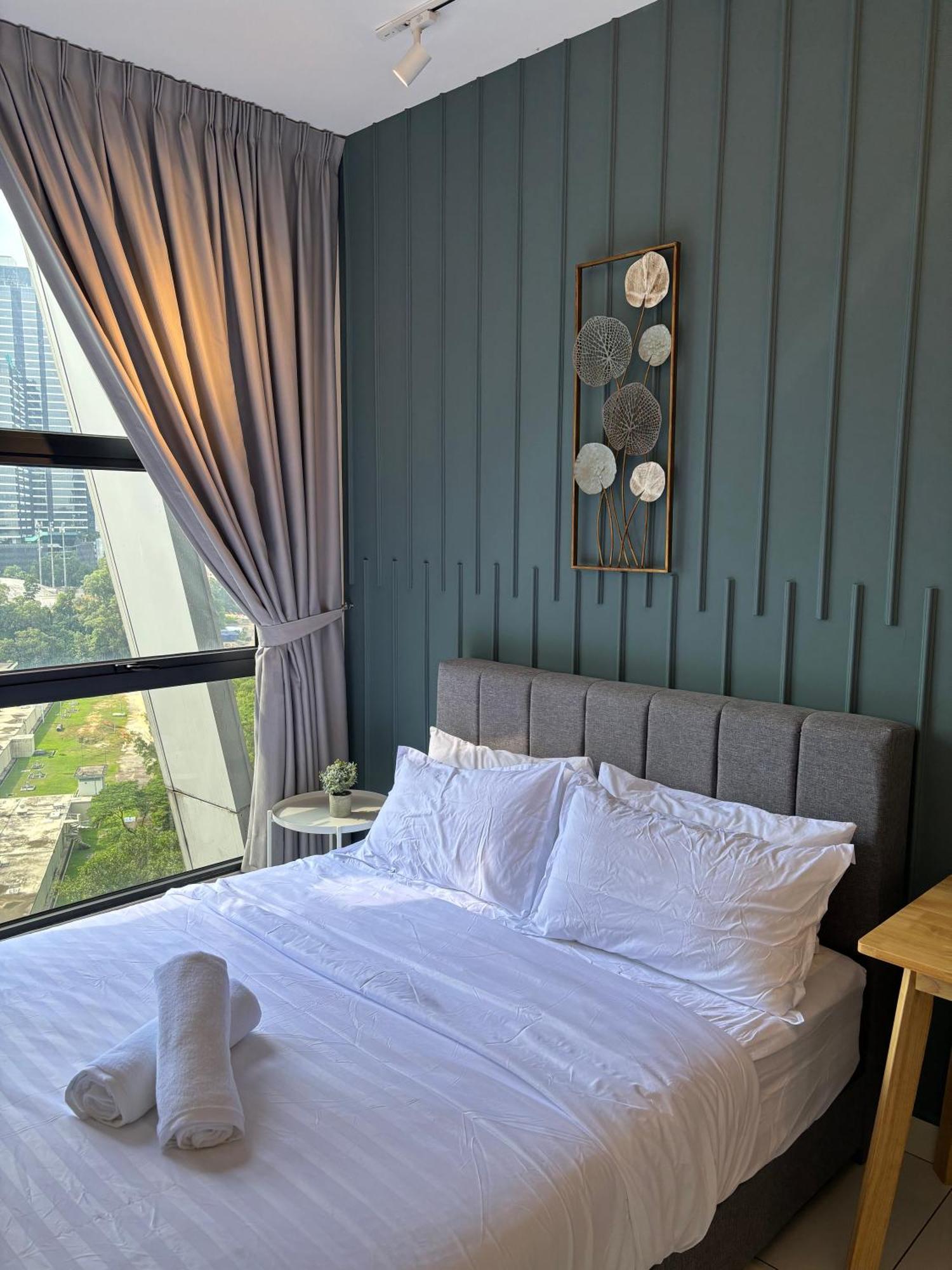 Modern Suites IArte@Mont Kiara I2B1.5B I3 PAX Kuala Lumpur Habitación foto